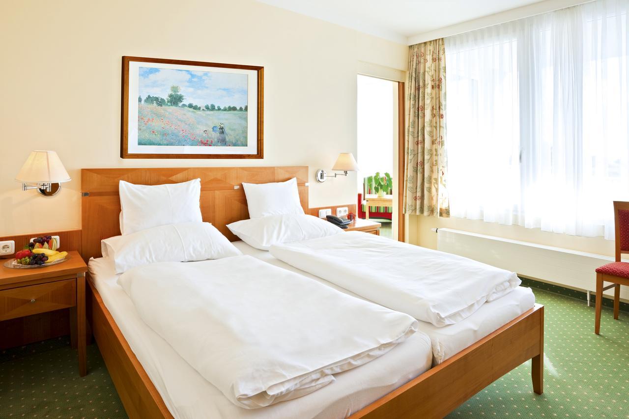 Hotel Badener Hof Extérieur photo